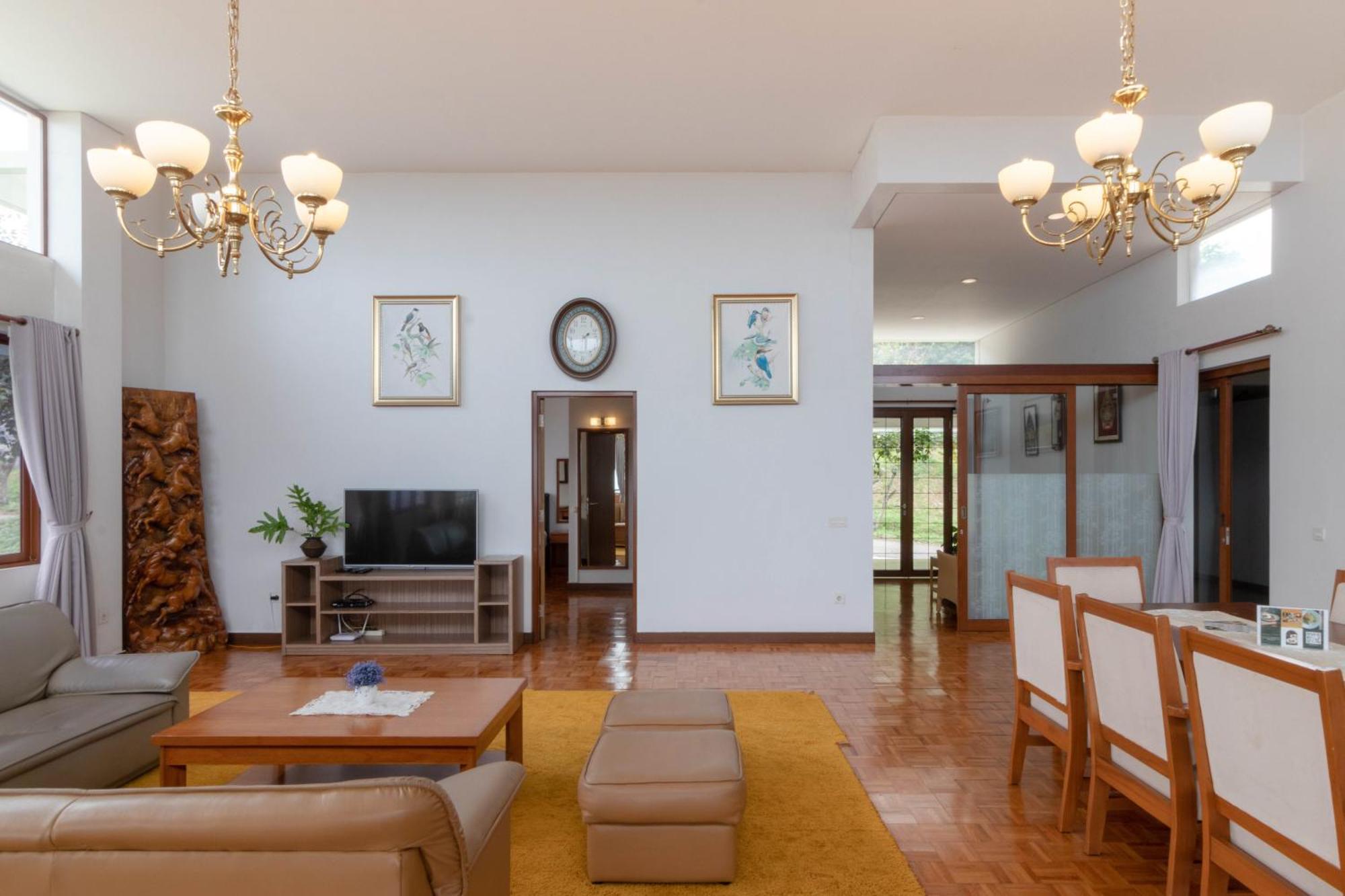 Family Only Amazing City View Villa - De Reiz Firen Syariah Bandung Exterior foto